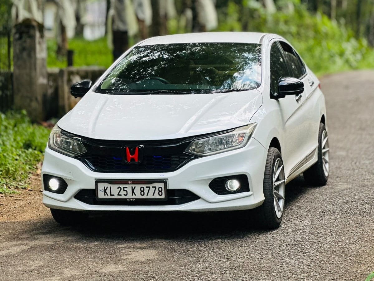 HONDA CITY  V 2018  LAST MODEL